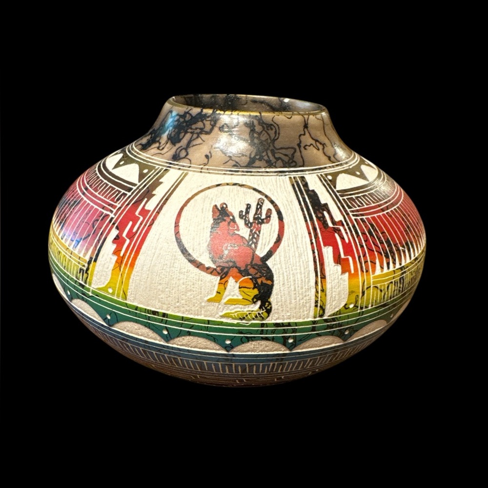 Native American Handmade Horsehair Pottery Hilda Whitegoat Rainbow Coyote